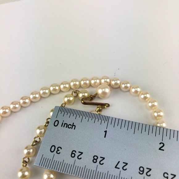 Light Weight Faux Pearl Necklace Single Strand Choker Gold Tone Up To 17.5" - Picture 3 of 3